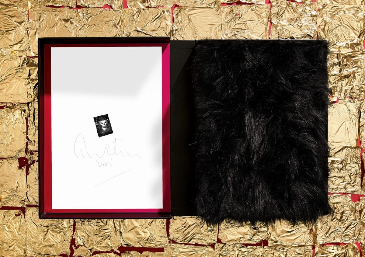 Albert Watson. Kaos. Art Edition No. 101–150 ‘Breaunna, Las Vegas, 2001’