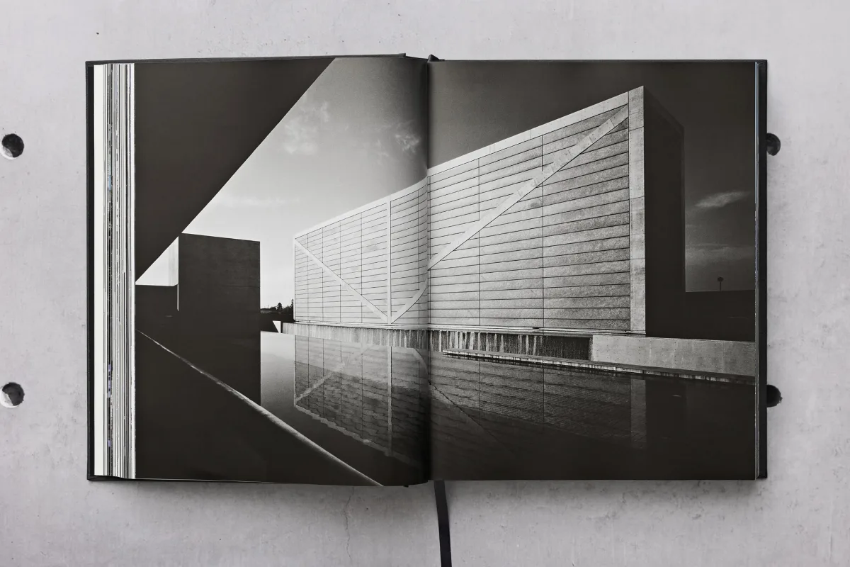 Ando. Complete Works 1975–Today. Art Edition ‘Bourse de Commerce, Paris’