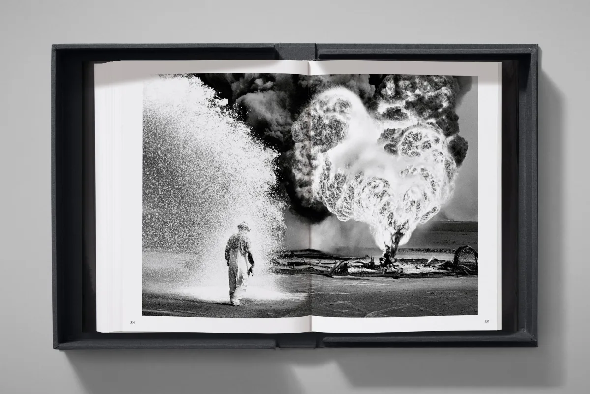 Sebastião Salgado. Workers. Art Edition No. 1–100 ‘Fishermen, Trapani, Italy, 1991’