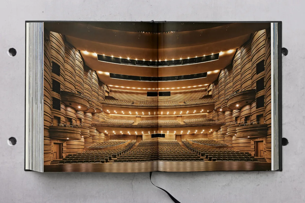 Ando. Complete Works 1975–Today. Art Edition ‘Bourse de Commerce, Paris’