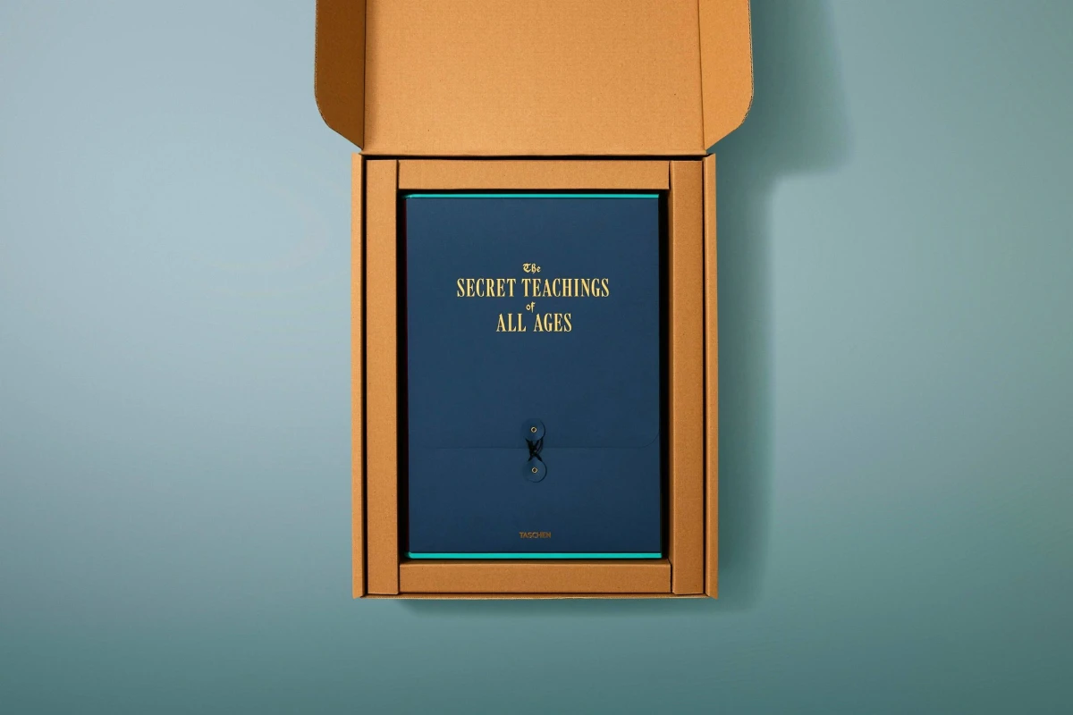 Manly Palmer Hall. Secret Teachings of all Ages