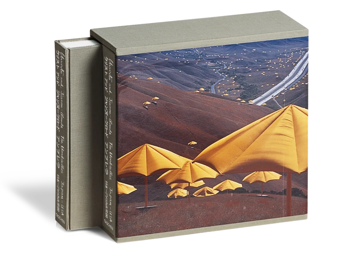 Christo and Jeanne-Claude. Umbrellas Japan/USA 1984–1991