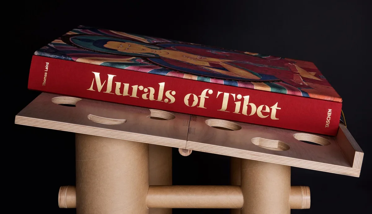 Thomas Laird. Murals of Tibet. Art Edition No. 1–40 ‘Buddha Shakyamuni, Gyantse Kumbum (ca. 1420)’