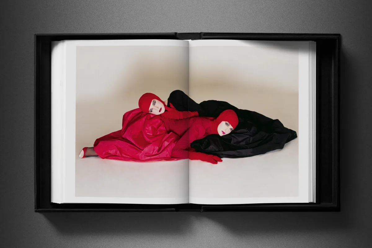 David Bailey. Eighties. Art Edition No. 101–200, ‘Jerry Hall and Jacques Henri Lartigue’, 1983