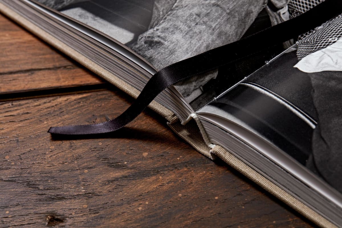 Lynn Goldsmith. Patti Smith. Before Easter After