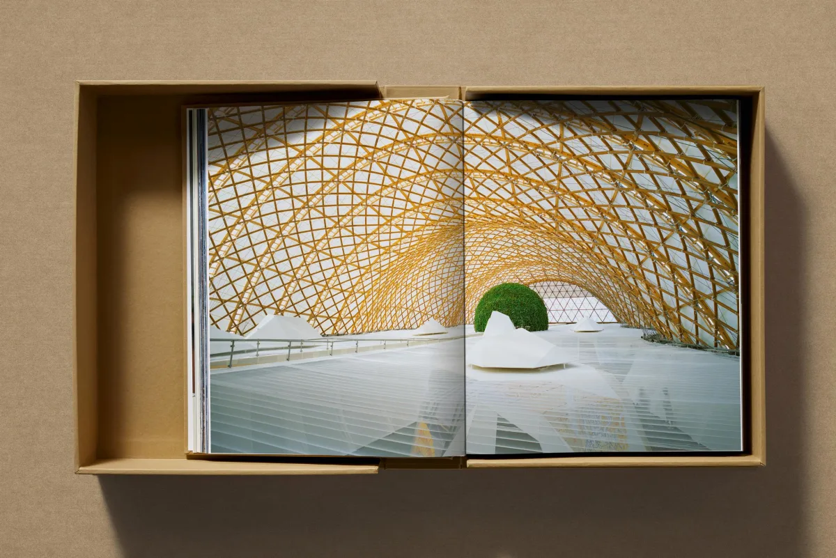 Shigeru Ban. Complete Works 1985–Today. Art Edition ‘Bamboo Gridshell Roof’, 2023