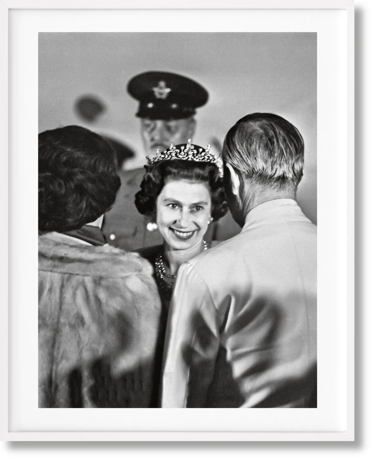 Her Majesty. Vivienne Westwood Edition No. 1–500. Harry Benson ‘Royal Greeting’