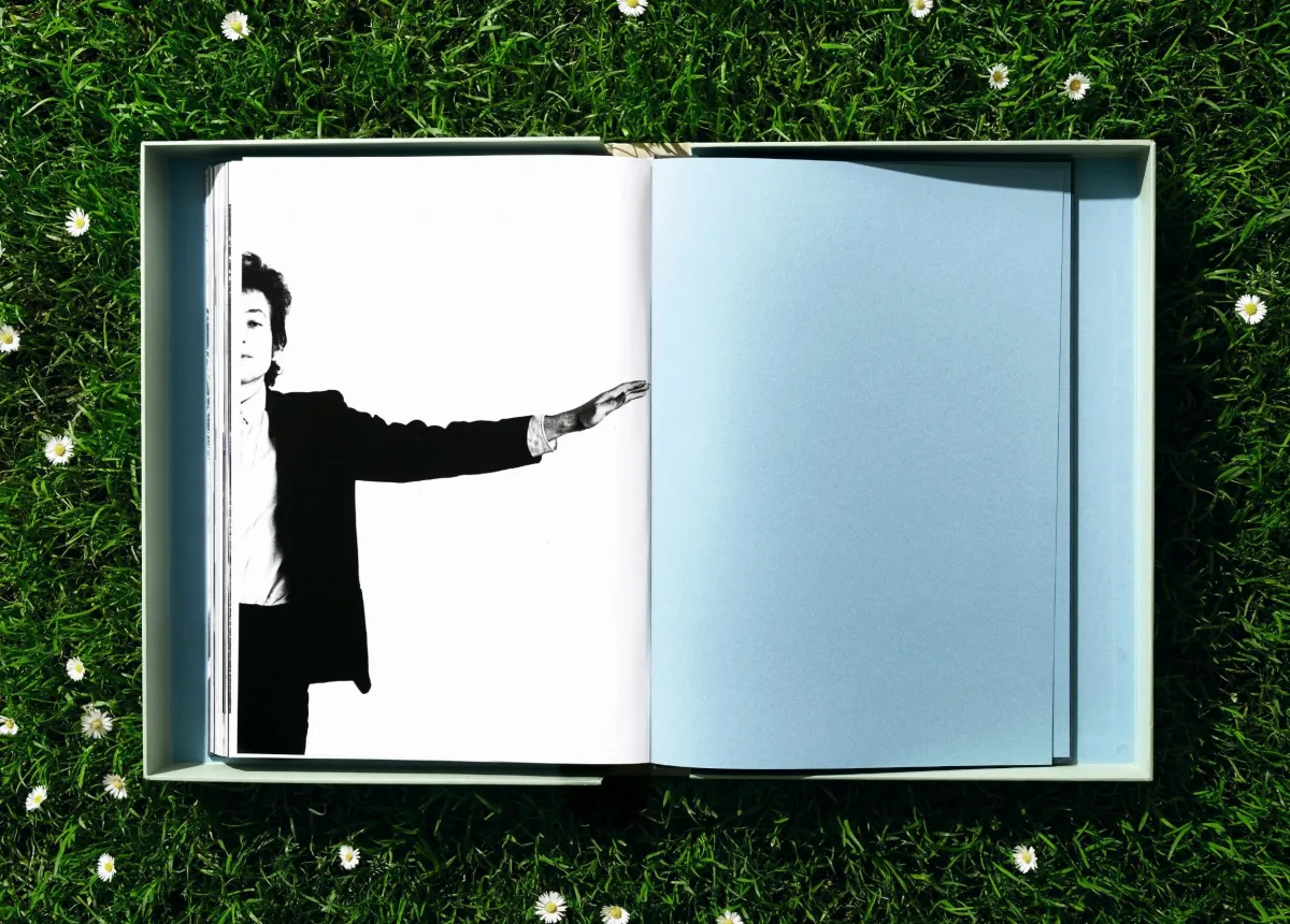 Daniel Kramer. Bob Dylan. Art Edition No. 1–100 ‘Bob Dylan with Dark Glasses, NYC’