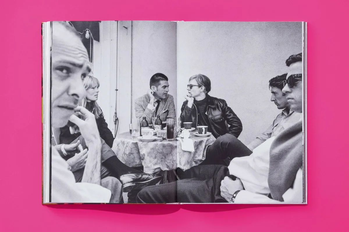 Steve Schapiro. Andy Warhol and Friends. Art Edition No. 1–50 ‘Andy Warhol at the Castle, Los Angeles, 1966’