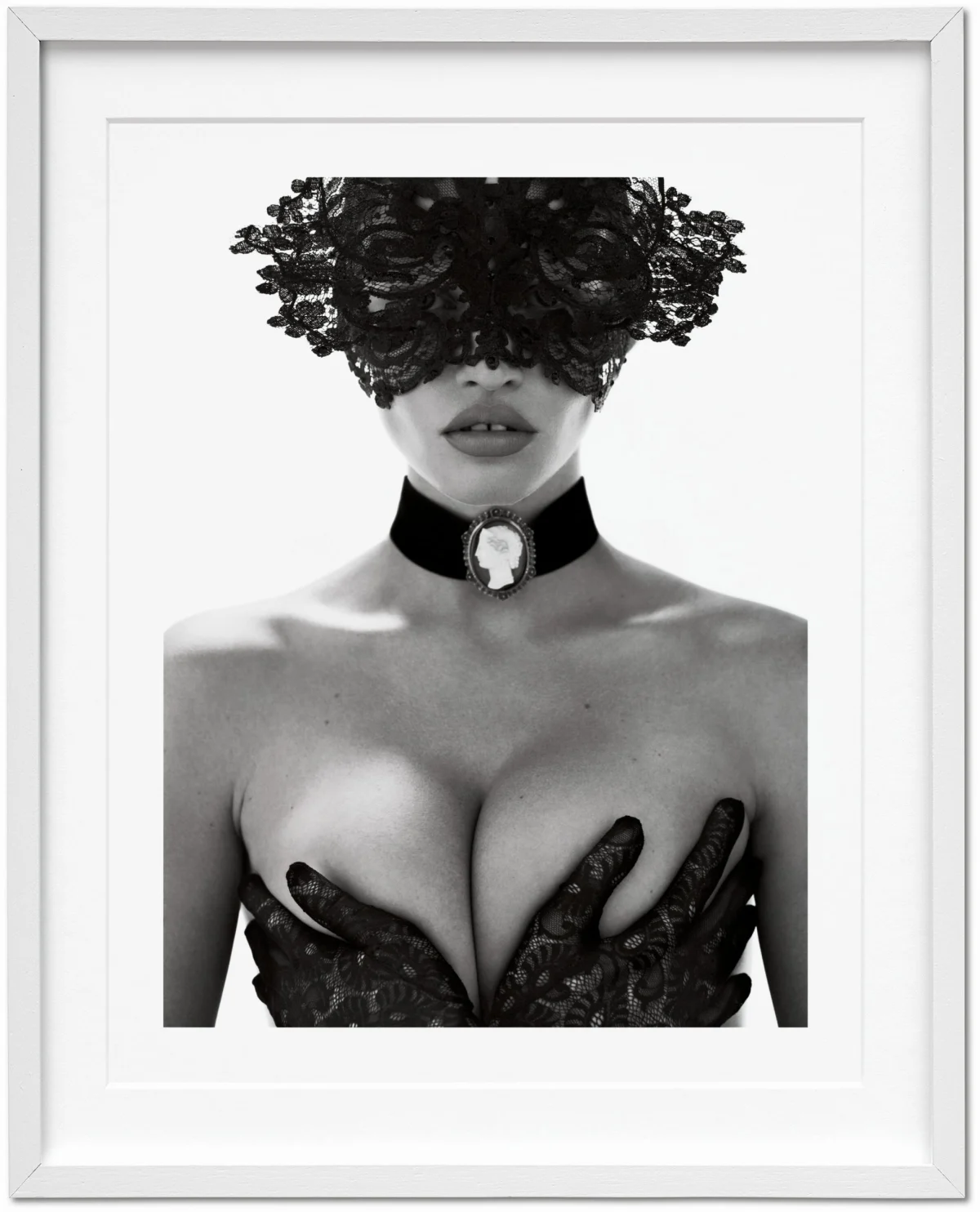 Mert Alas and Marcus Piggott. Art Edition No. 1–125 ‘Lara Stone’