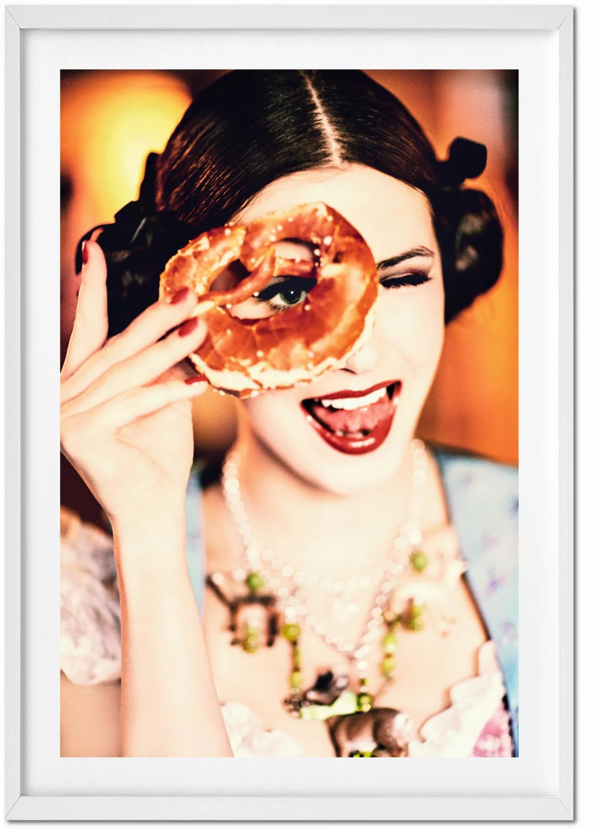 Ellen von Unwerth. Heimat. Art Edition No. 201–300 ‘Spy Device’
