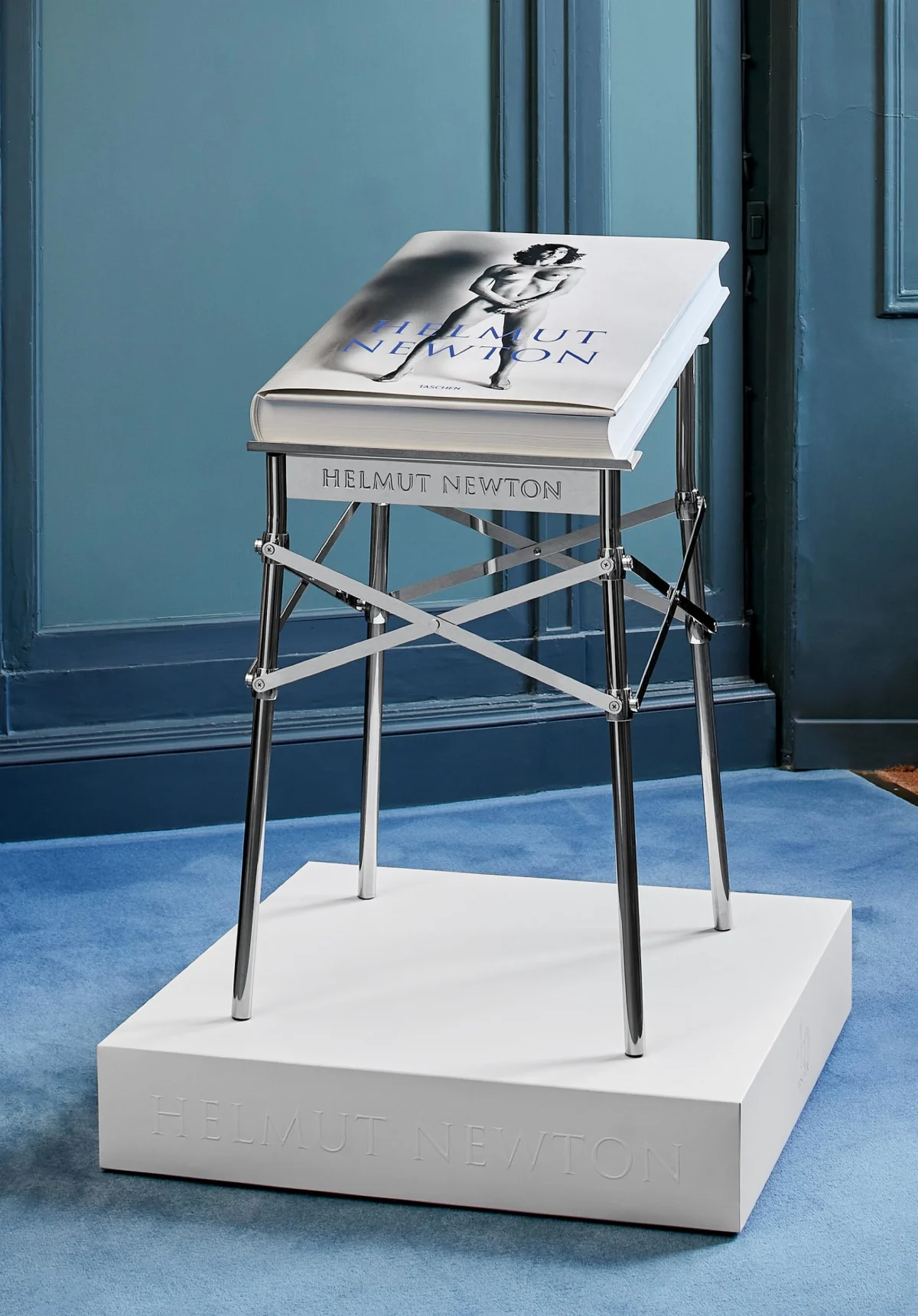 Helmut Newton. BABY SUMO