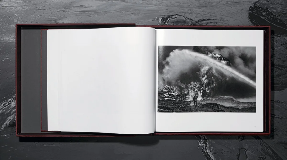 Sebastião Salgado. Kuwait. A Desert on Fire, Art Edition
