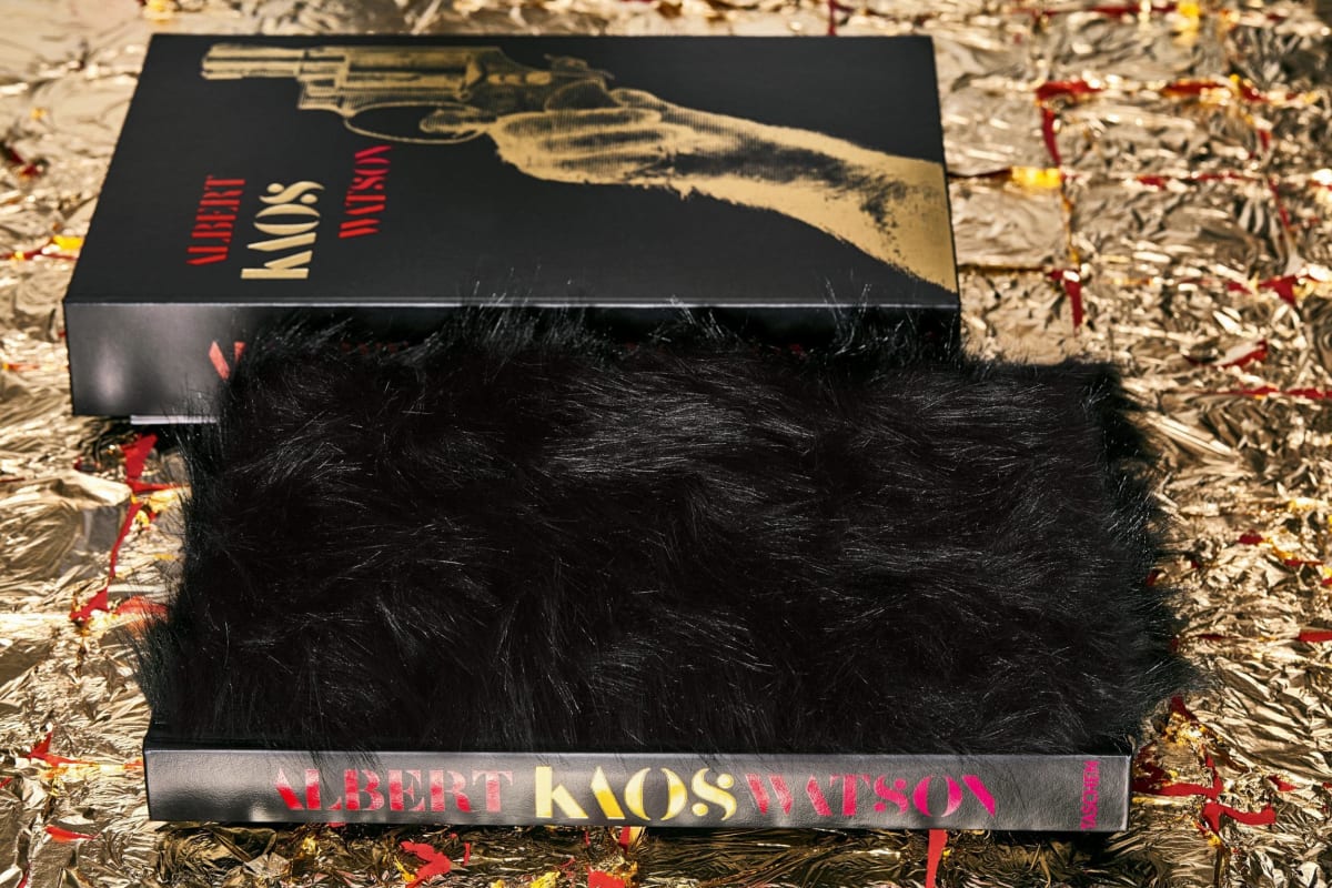 Albert Watson. Kaos. Art Edition No. 151–200 ‘Kate Moss, Marrakech, 1993’