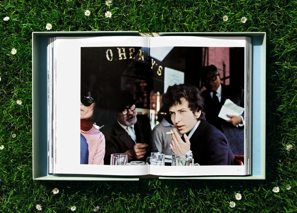 Daniel Kramer. Bob Dylan. Art Edition No. 1–100 ‘Bob Dylan with Dark Glasses, NYC’
