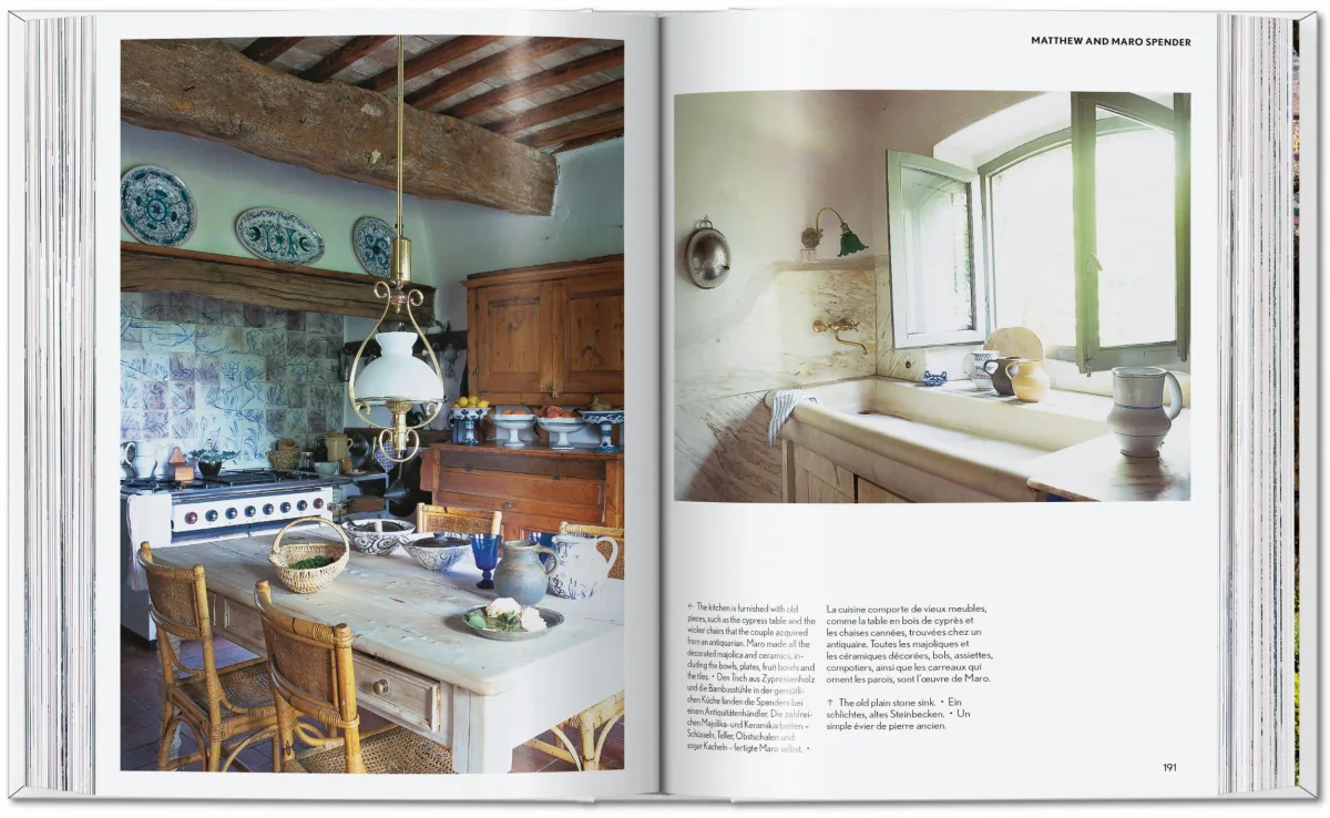 Living in Tuscany. 45th Ed.