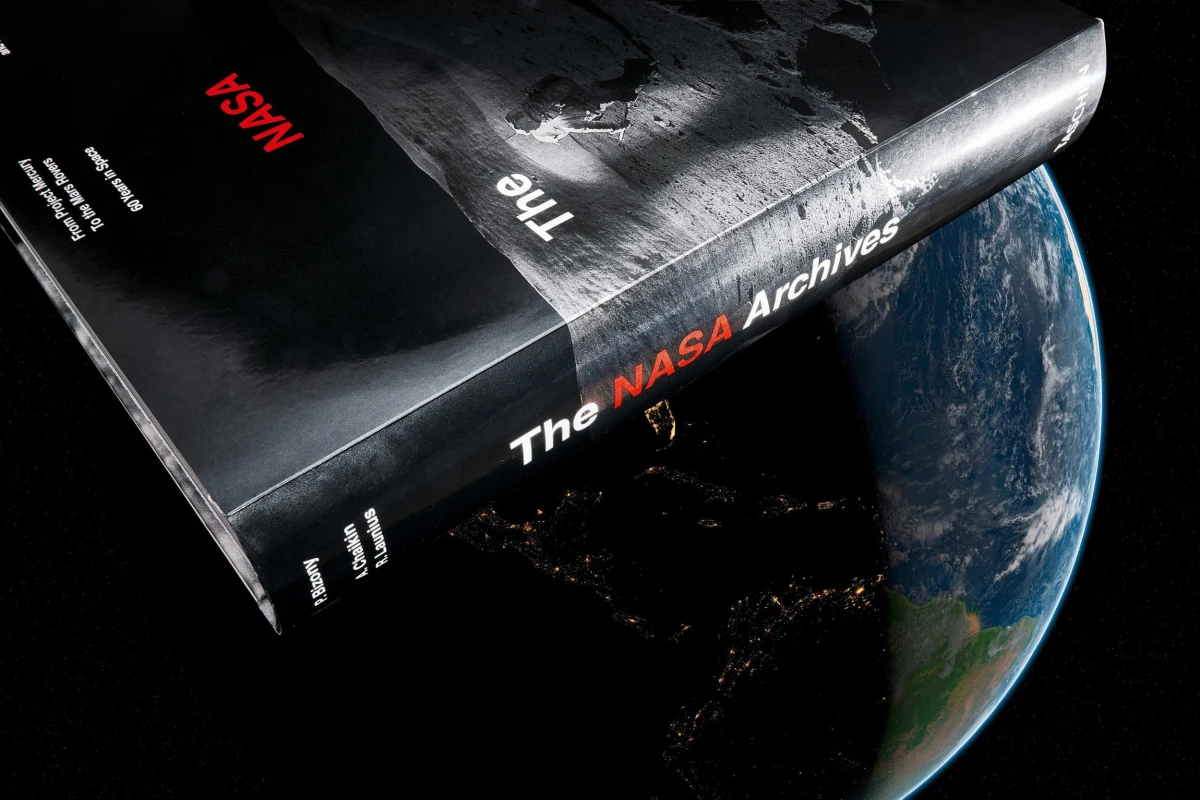 The NASA Archives. 60 Years in Space