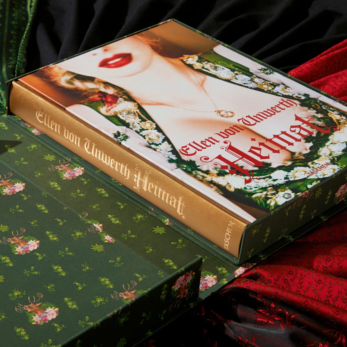 Ellen von Unwerth. Heimat. Art Edition No. 201–300 ‘Spy Device’