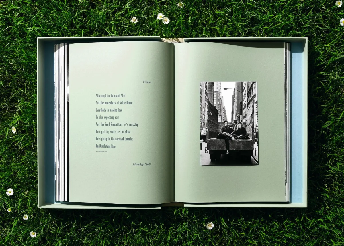 Daniel Kramer. Bob Dylan. Art Edition No. 1–100 ‘Bob Dylan with Dark Glasses, NYC’