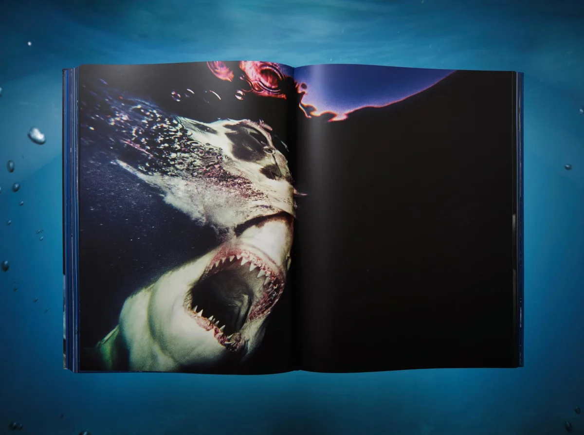 Michael Muller. Sharks, Art Edition No. 1–100 ‘Tear You Apart’