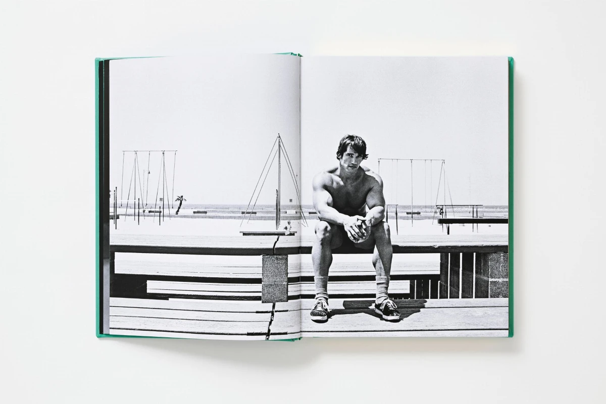 ARNOLD. Capitello Edition