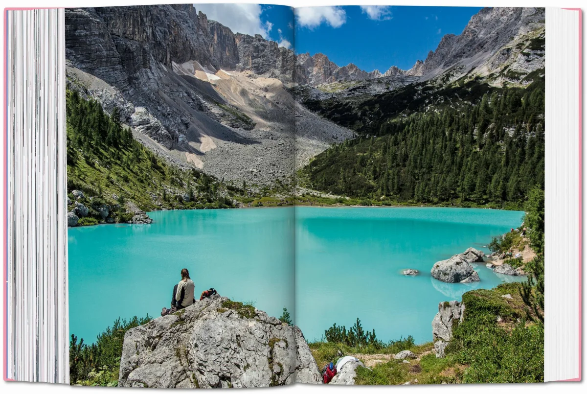 The New York Times Explorer. 100 Dream Trips Around the World