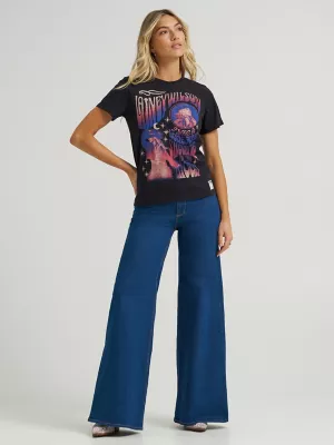 Wrangler x Lainey Wilson Moon Reg Fit Tee in Black