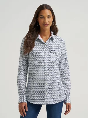 Women's Wrangler All Occasion Western Snap Shirt in Blue Boots