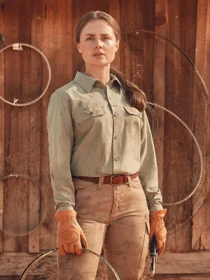 Women's Wrangler RIGGS Workwear® Lightweight Vented Work Shirt in Hedge Green