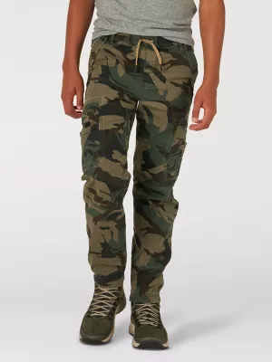 Boy's Wrangler® Free To Stretch Gamer Cargo Pant (Husky) in Forest Green Camo