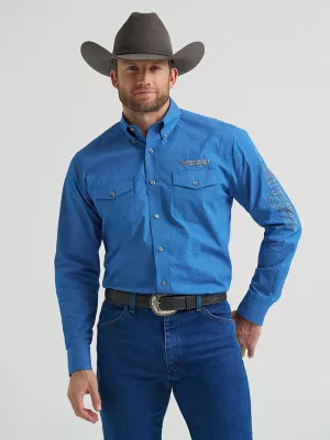 Men's Wrangler® Logo Long Sleeve Button Down Shirt in Cerulean Hatch