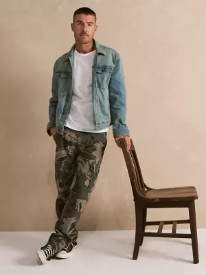 Men's Wrangler® Classic Denim Trucker Jacket in Vintage Indigo