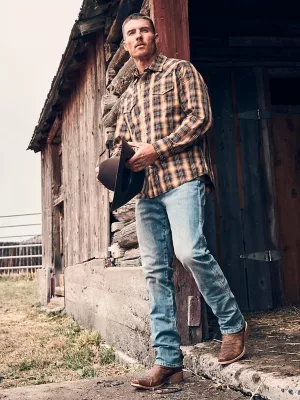 Men's Wrangler Retro® Slim Fit Straight Leg Jean in Jacksboro