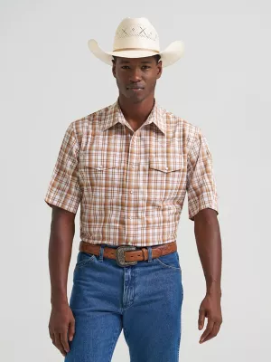 Men's Wrinkle Resist Short Sleeve Western Snap Plaid Shirt in Hay Brown