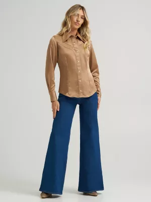 Wrangler x Lainey Wilson Cheeky Wide Leg Jean in Wrangler Blue