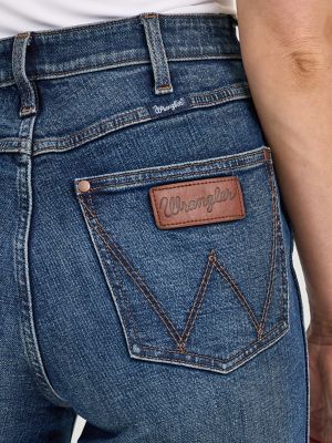 Women's Wrangler Retro® Bailey High Rise Flare Jean in Giovanni