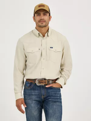 Men's Wrangler Performance Snap Long Sleeve Solid Shirt in Overcast