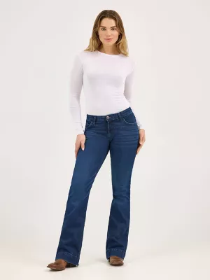 Women's Wrangler Ultimate Riding Jean Willow Mid-Rise Trouser in Sloane