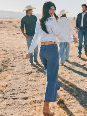 Women's Wrangler Bespoke Wide Leg Crop Jean in Miranda