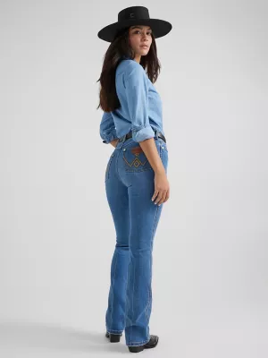 Wrangler® x Yellow Rose by Kendra Scott Bootcut Jean in Medium Wash