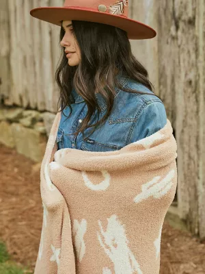 Wrangler Stretchy Throw Blanket:Brown:One Size