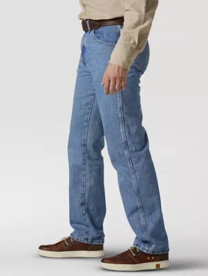 Wrangler Rugged Wear® Classic Fit Jean in Rough Wash