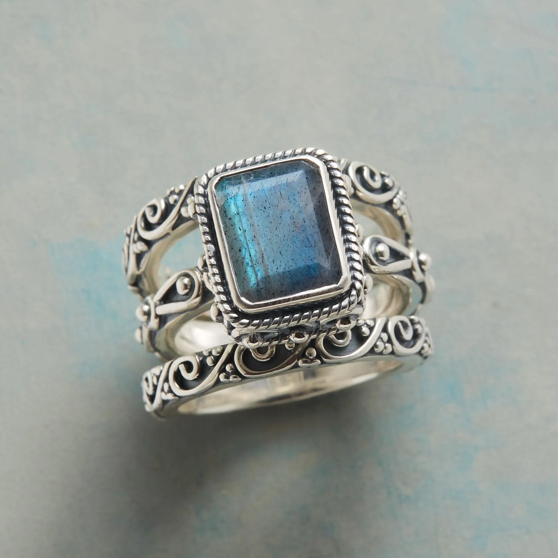 Gift Box Ring Trio