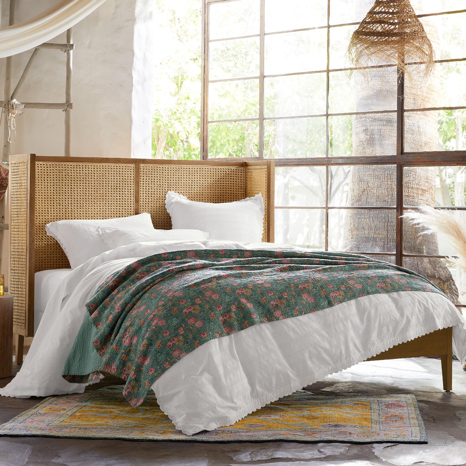 Lainey Lightweight Quilt