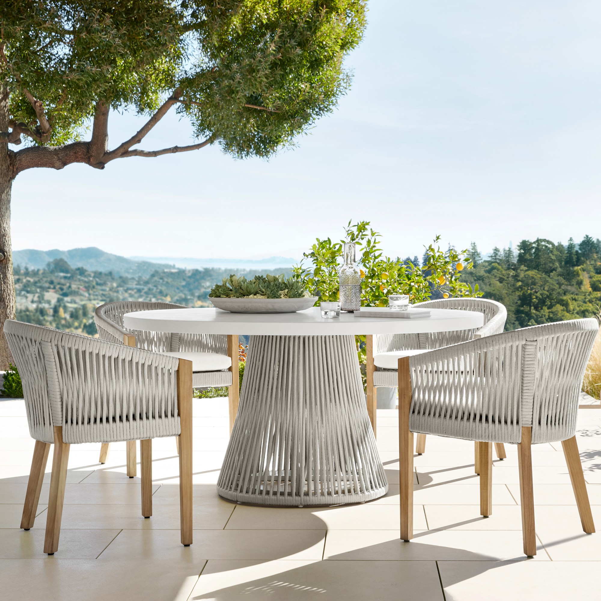 Pasadena Outdoor Fiberstone and Rope Round Dining Table (60