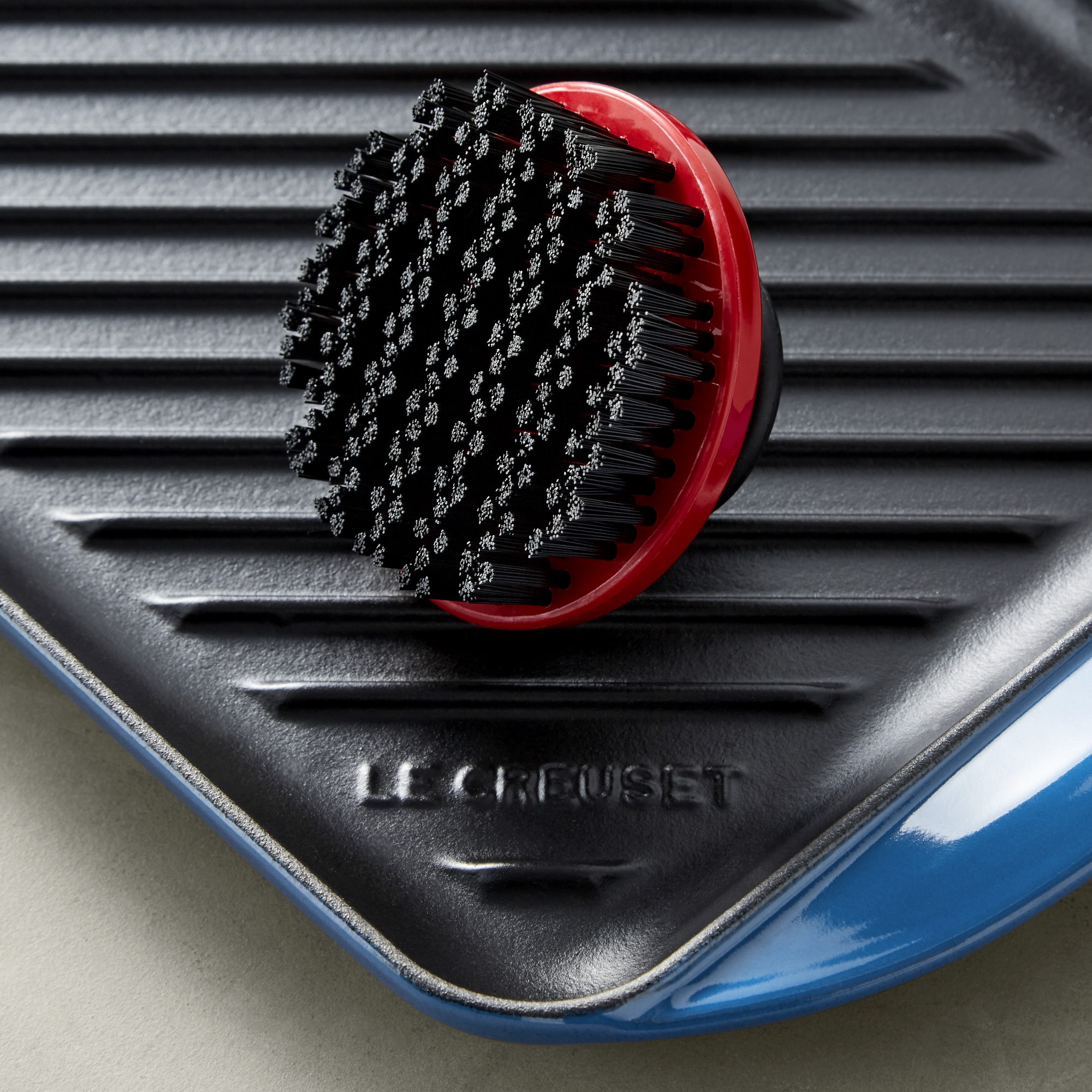 Le Creuset Cleaning Brush