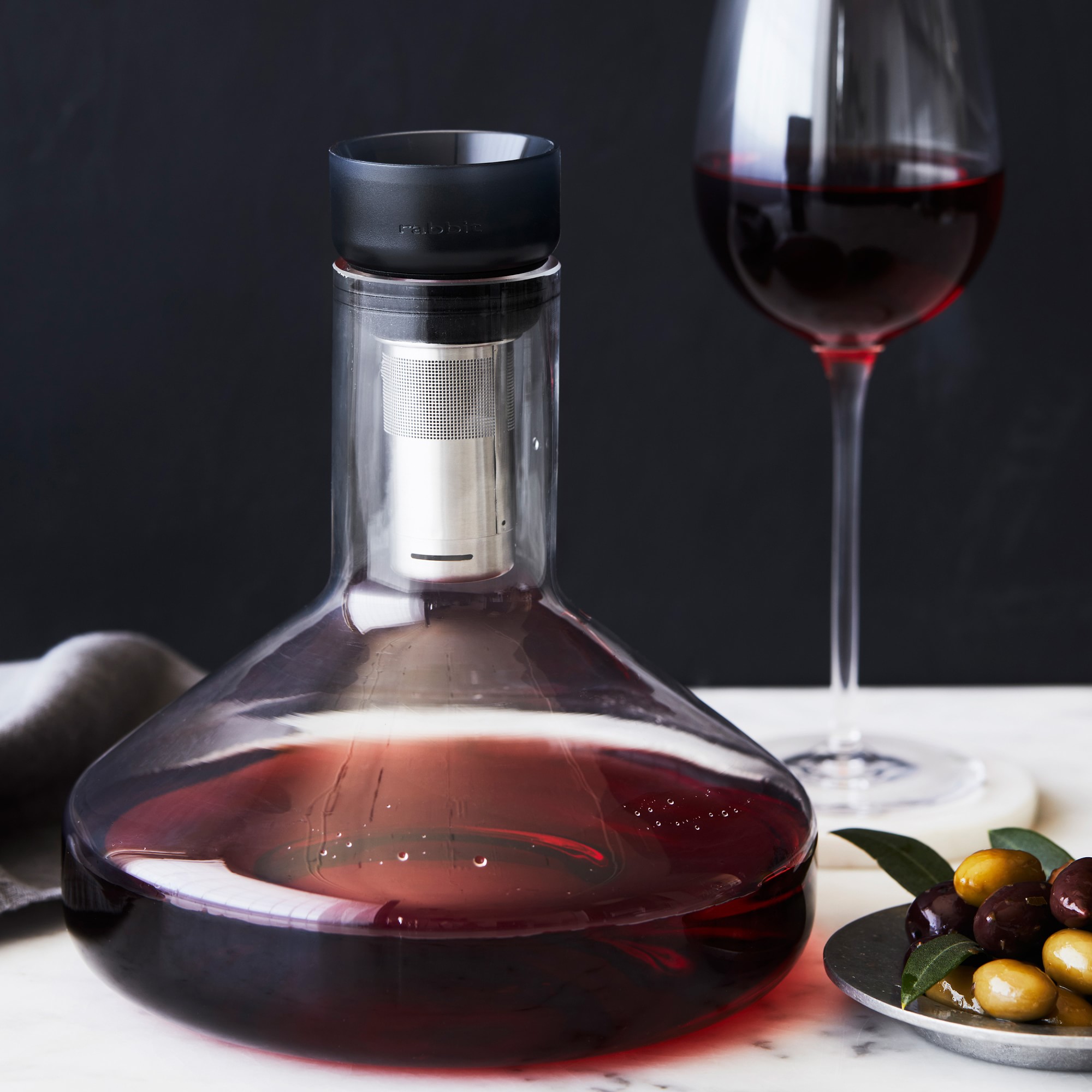 Rabbit Pura Decanter & Strainer