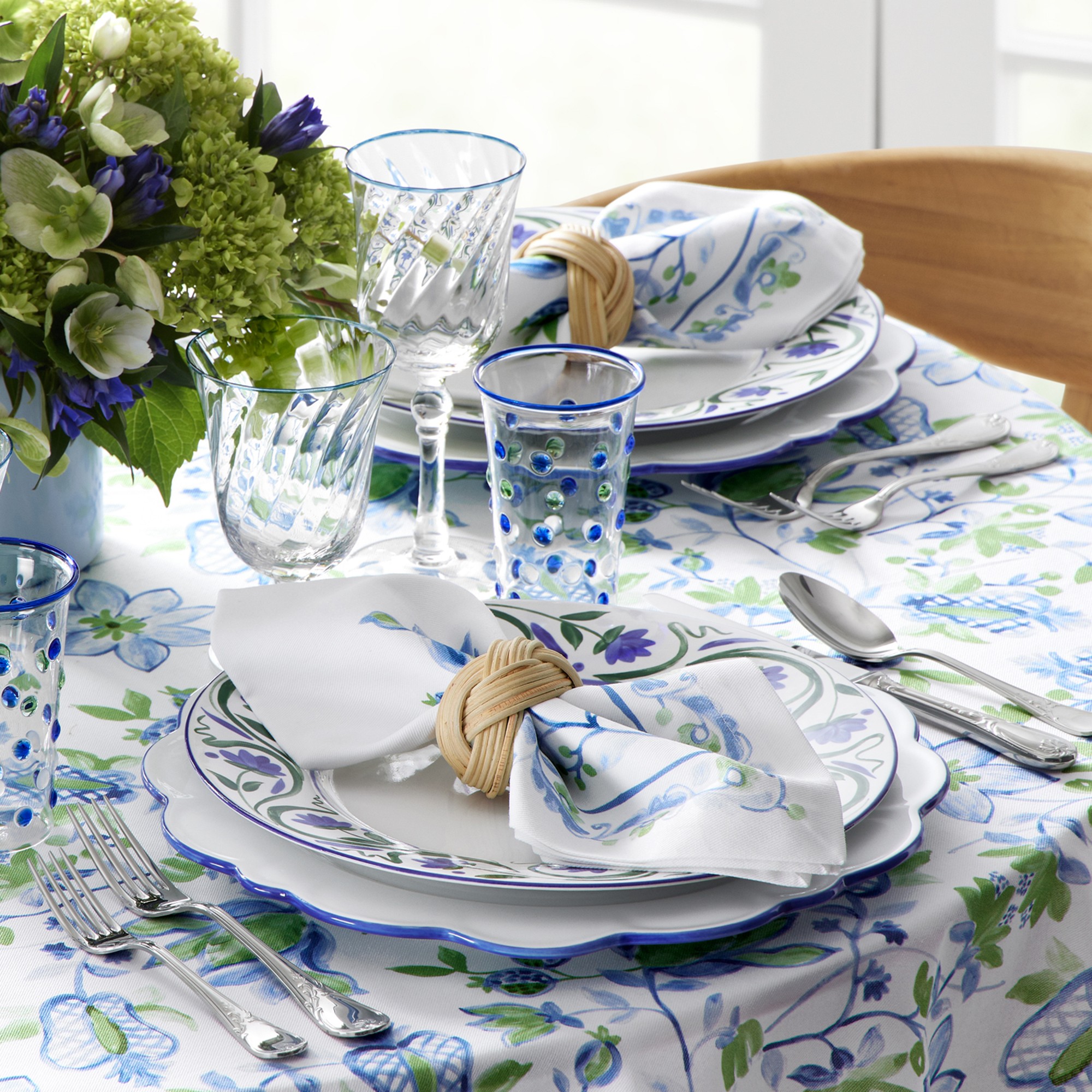 Painted Vine Round Tablecloth