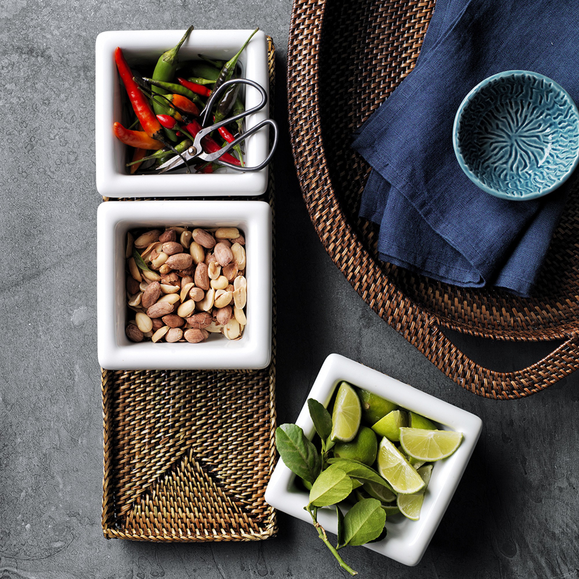 Nito Oval Serving Tray with Handles