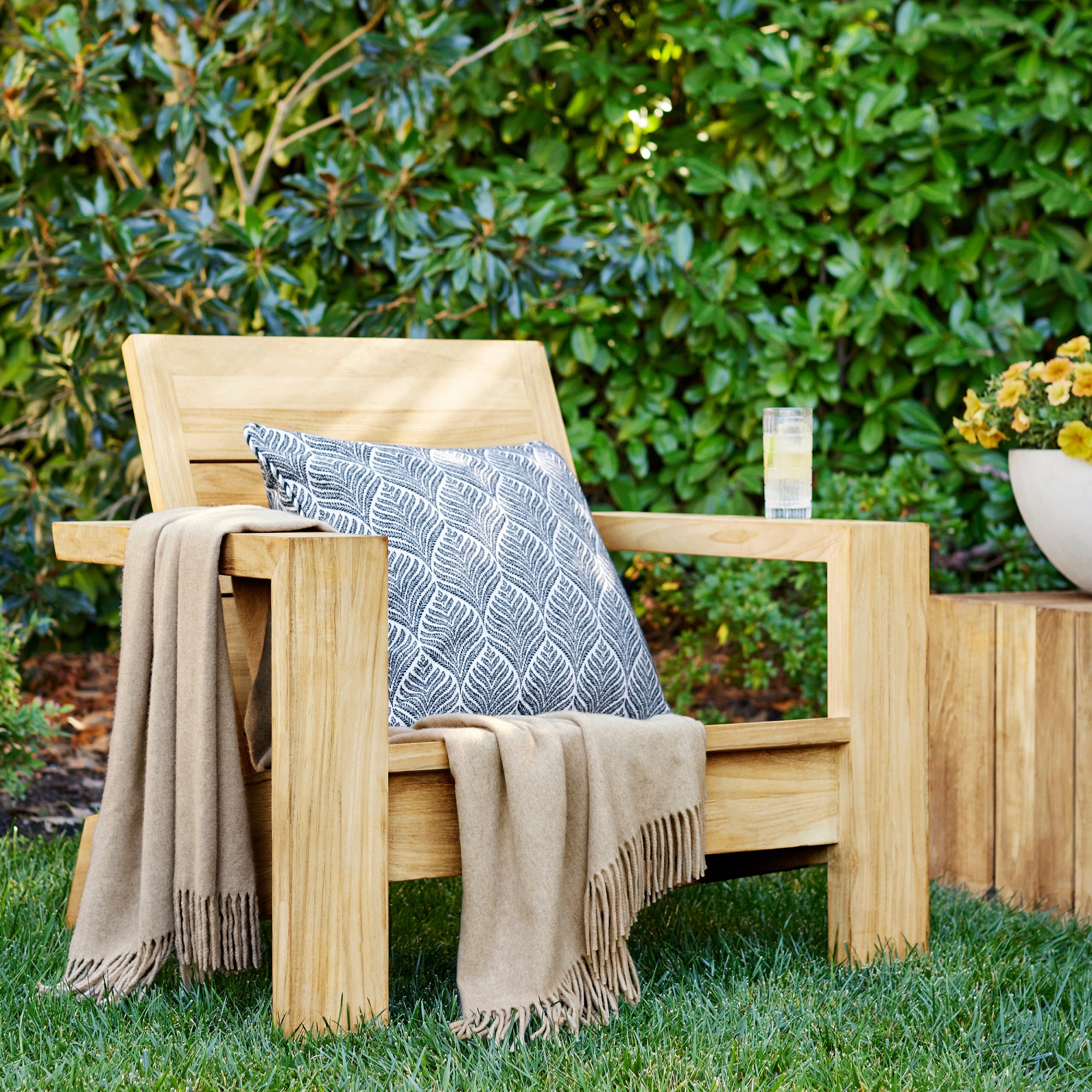 Larnaca Outdoor Teak Deck Chair